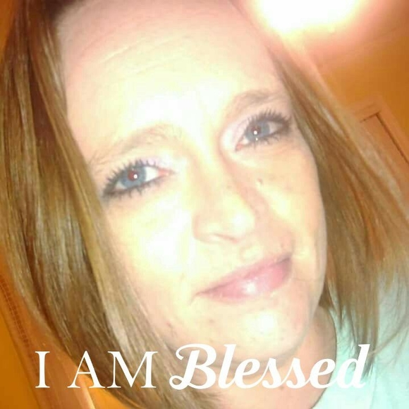 Meet your Posher, Renee - Picture 1 of 1